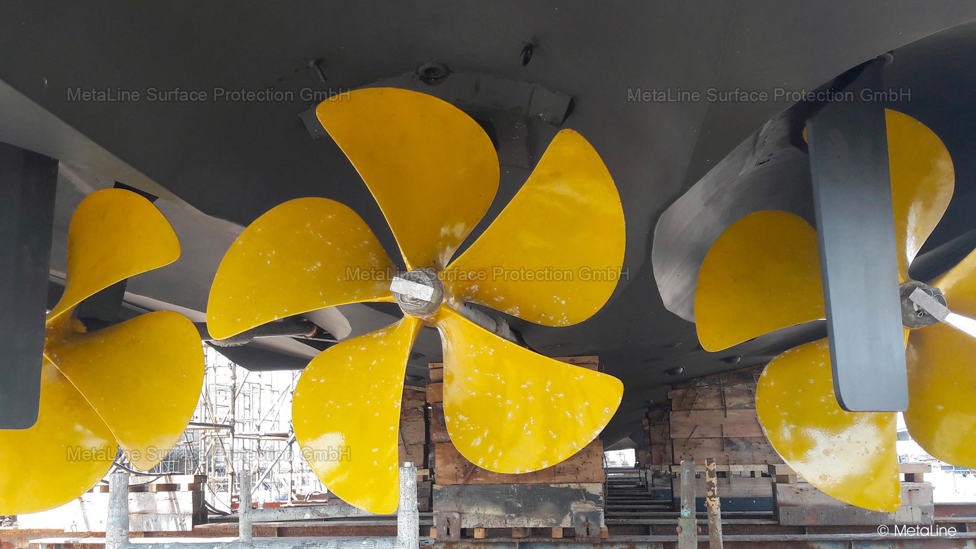 <!-- START: ConditionalContent --><!-- END: ConditionalContent -->   <!-- START: ConditionalContent --><!-- END: ConditionalContent -->   <!-- START: ConditionalContent --> Propeller; Beschichtung; Anti-Fouling; Kavitation; Signatur; Veränderung; Bewuchshemmend; Schutz; Erosion; Verschleiß; Bio-Korrosion <!-- END: ConditionalContent -->   <!-- START: ConditionalContent --><!-- END: ConditionalContent -->