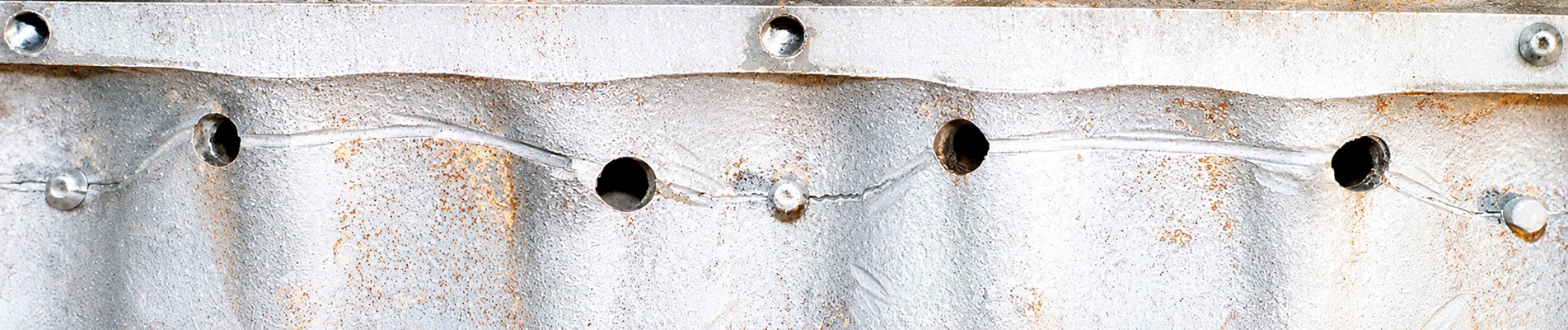 Problems with casing cracks